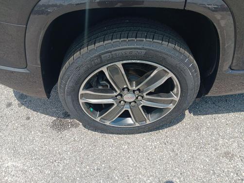 Iridium Metallic 2019 GMC Acadia Denali
