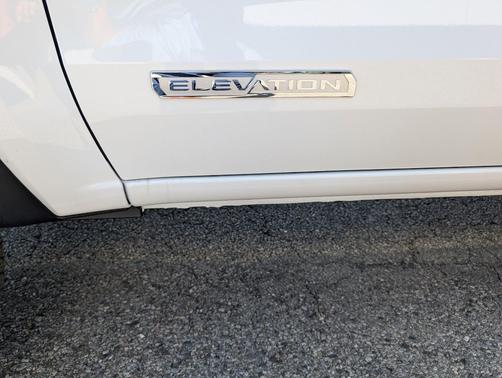 Summit White 2026 GMC Canyon Elevation