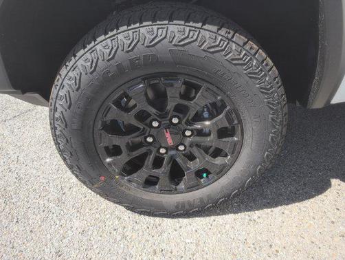 Summit White 2026 GMC Canyon Elevation