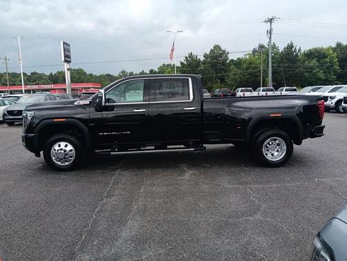 Onyx Black 2026 GMC Sierra 3500 Denali