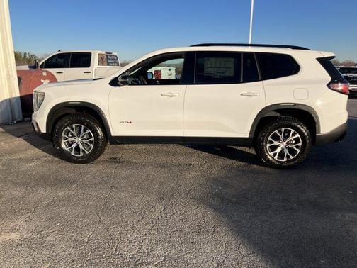 2026 GMC Acadia AT4 AWD