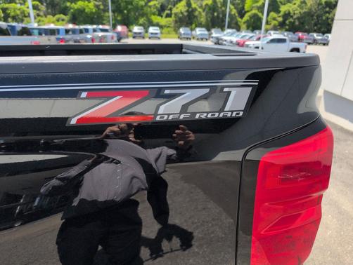 Black 2018 Chevrolet Silverado 1500 2LT