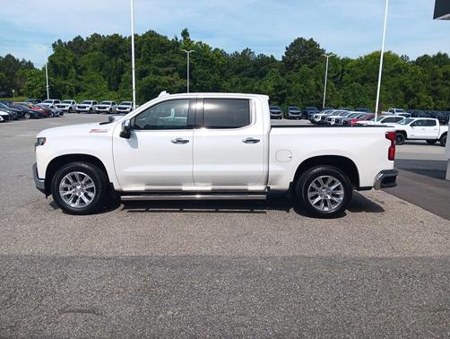 Iridescent Pearl Tricoat 2021 Chevrolet Silverado 1500 LTZ