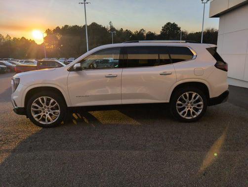 2024 GMC Acadia Denali