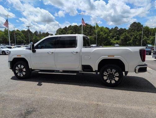 2024 GMC Sierra 2500 Denali