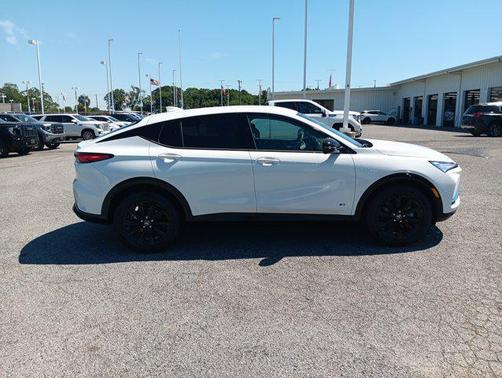 Summit White 2026 Buick Envista Sport Touring FWD