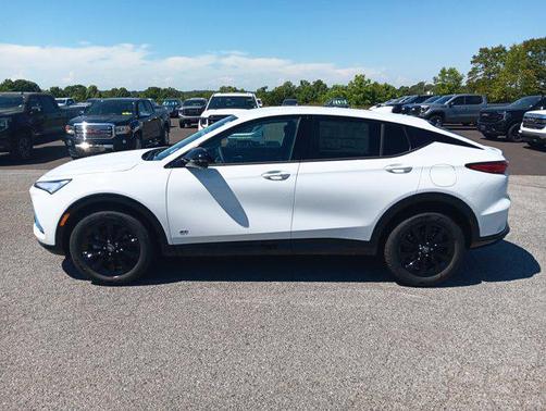 Summit White 2026 Buick Envista Sport Touring FWD