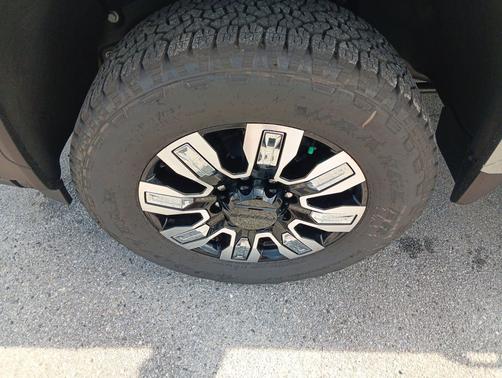 Sterling Metallic 2026 GMC Sierra 2500 Denali