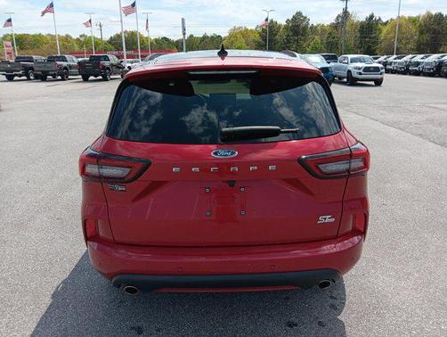 Rapid Red Metallic Tinted Clearcoat 2024 Ford Escape ST-Line