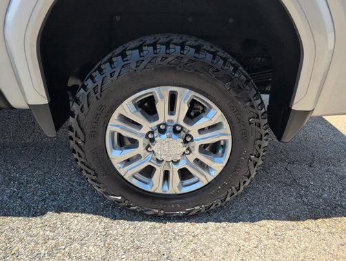 2023 GMC Sierra 2500 Denali