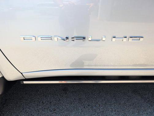2023 GMC Sierra 2500 Denali