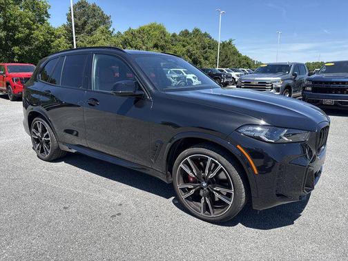 Black Sapphire Metallic 2026 BMW X5 M60i