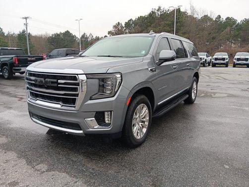 2022 GMC Yukon XL SLT