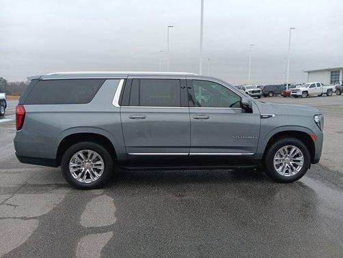 2022 GMC Yukon XL SLT