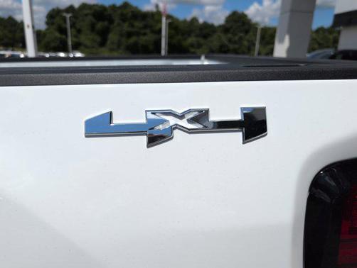 2025 GMC Sierra 2500 Base