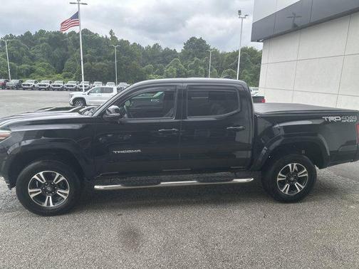 2017 Toyota Tacoma TRD Sport