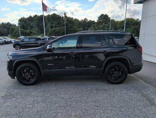 2023 GMC Acadia AWD AT4