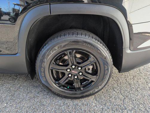 2022 GMC Acadia AWD AT4