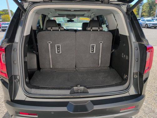 2022 GMC Acadia AWD AT4