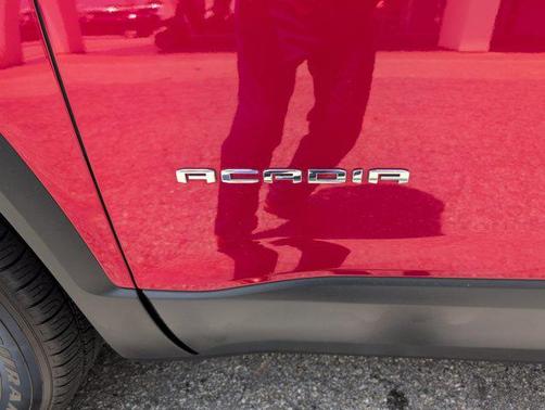 2023 GMC Acadia FWD SLT