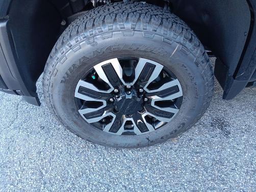 Onyx Black 2026 GMC Sierra 2500 Denali Ultimate