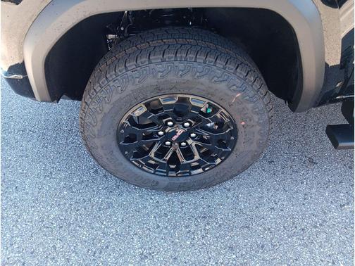 Onyx Black 2026 GMC Canyon Elevation
