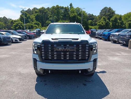 Glacier White Tricoat 2026 GMC Sierra 2500 Denali Ultimate