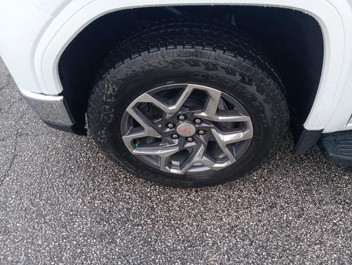 Summit White 2026 GMC Sierra 1500 SLT