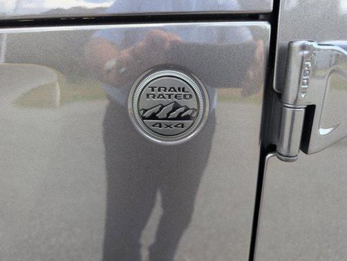 Granite Crystal Metallic Clearcoat 2024 Jeep Gladiator Sport