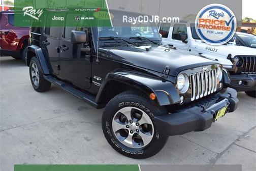 Black Clearcoat 2016 Jeep Wrangler Unlimited Sahara