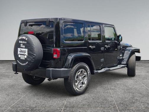 Black Clearcoat 2016 Jeep Wrangler Unlimited Sahara