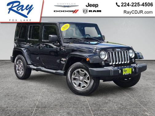 Black Clearcoat 2016 Jeep Wrangler Unlimited Sahara
