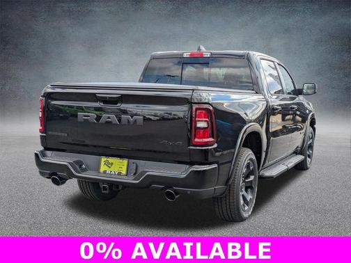 Diamond Black Crystal Pearlcoat 2026 RAM 1500 Big Horn/Lone Star