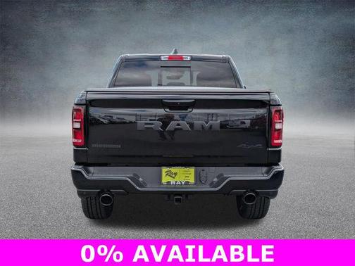 Diamond Black Crystal Pearlcoat 2026 RAM 1500 Big Horn/Lone Star