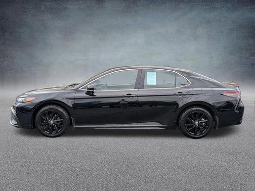 Midnight Black Metallic 2024 Toyota Camry SE