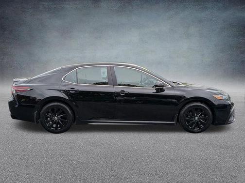 Midnight Black Metallic 2024 Toyota Camry SE