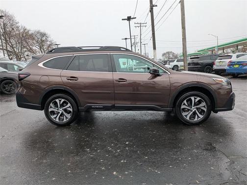 2022 Subaru Outback Limited XT