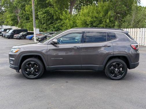 Granite Crystal Metallic Clearcoat 2021 Jeep Compass Latitude