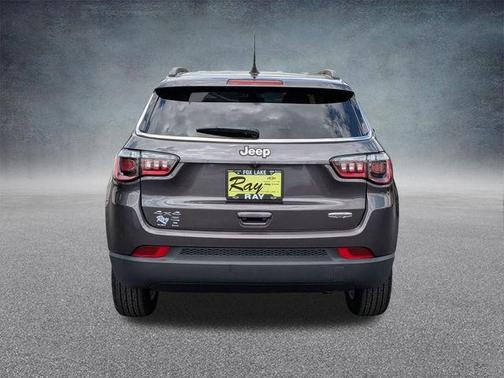 Granite Crystal Metallic Clearcoat 2021 Jeep Compass Latitude
