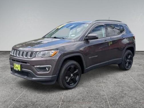 Granite Crystal Metallic Clearcoat 2021 Jeep Compass Latitude