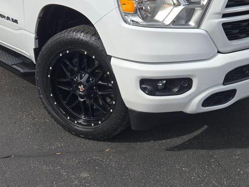 Bright White Clearcoat 2022 RAM 1500 Big Horn/Lone Star