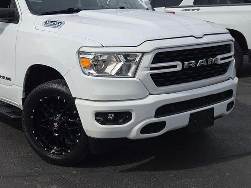 Bright White Clearcoat 2022 RAM 1500 Big Horn/Lone Star
