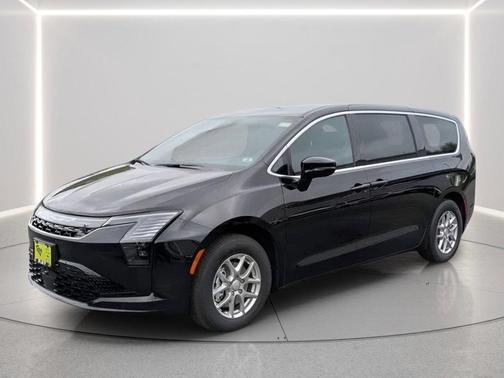 Diamond Black Crystal Pearlcoat 2027 Chrysler Pacifica L