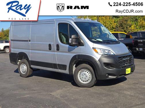 Bright Silver Metallic Clearcoat 2027 RAM ProMaster 1500 Low Roof