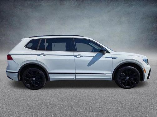 2021 Volkswagen Tiguan 2.0T SE R-Line Black 4MOTION