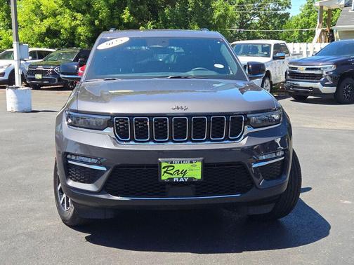 Baltic Gray Metallic Clearcoat 2025 Jeep Grand Cherokee Limited