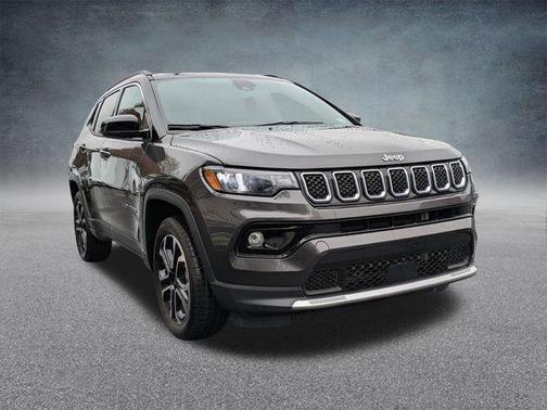 Granite Crystal Metallic Clearcoat 2023 Jeep Compass Limited