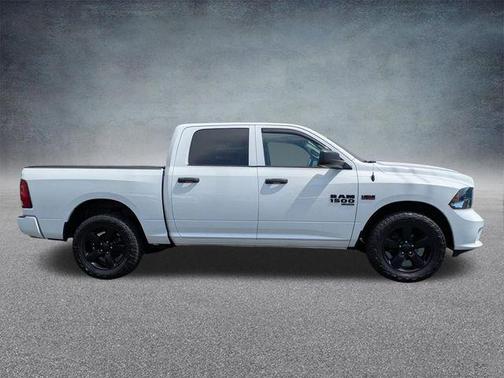 Bright White Clearcoat 2019 RAM 1500 Express
