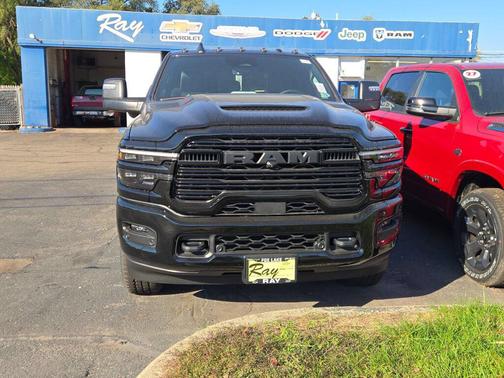 Diamond Black Crystal Pearlcoat 2027 RAM 2500 Laramie