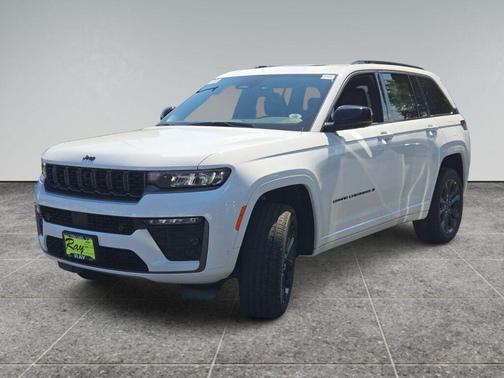 Bright White Clearcoat 2026 Jeep Grand Cherokee Limited